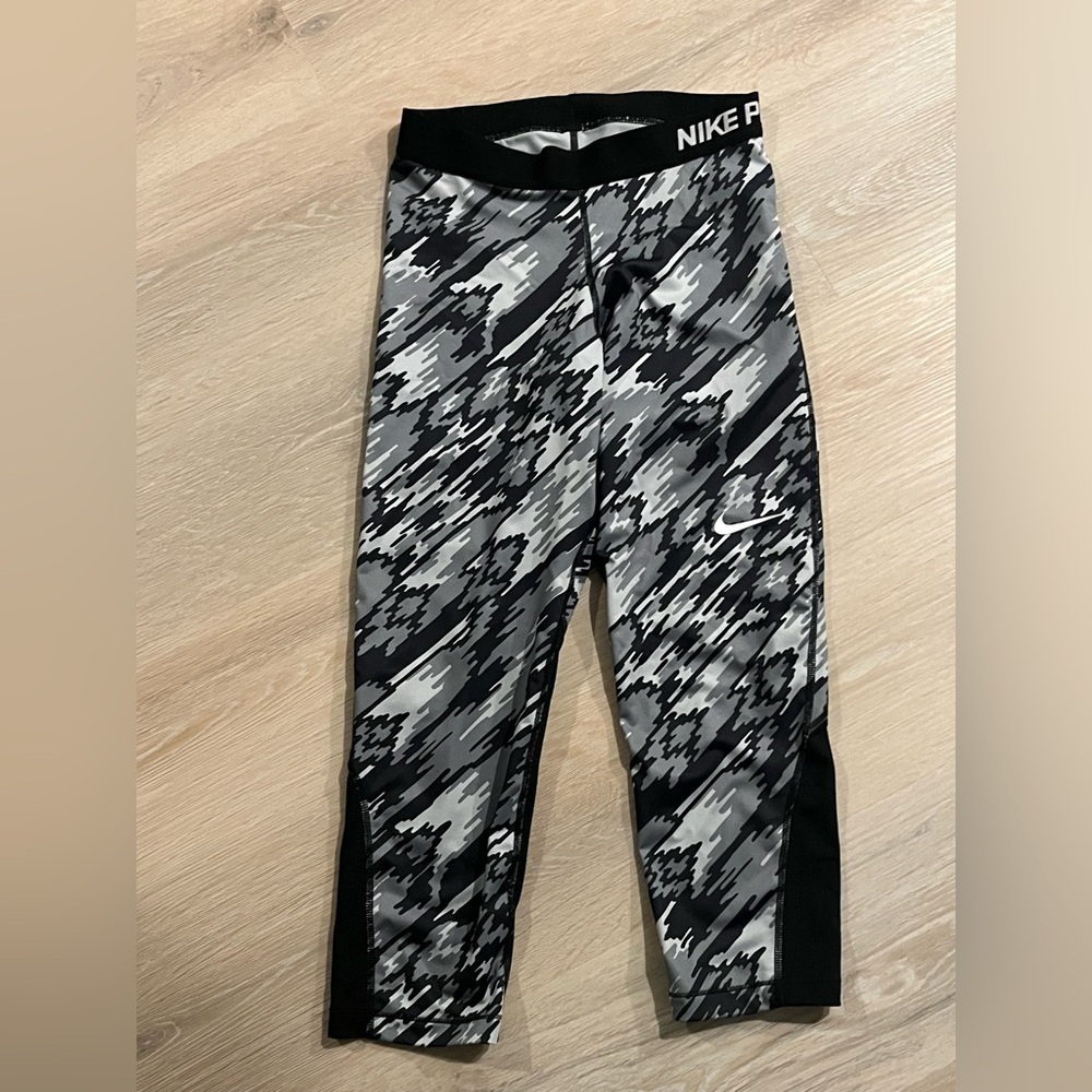 Nike Pro Leggings Medium